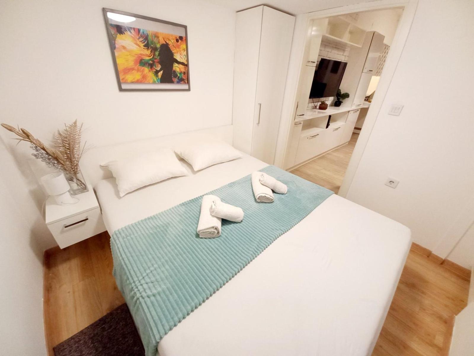 Ferienwohnung Alex 3 Belgrad Exterior foto